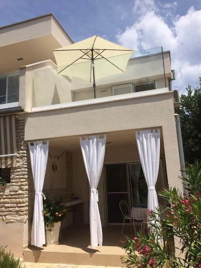 Apartment Marina Silba