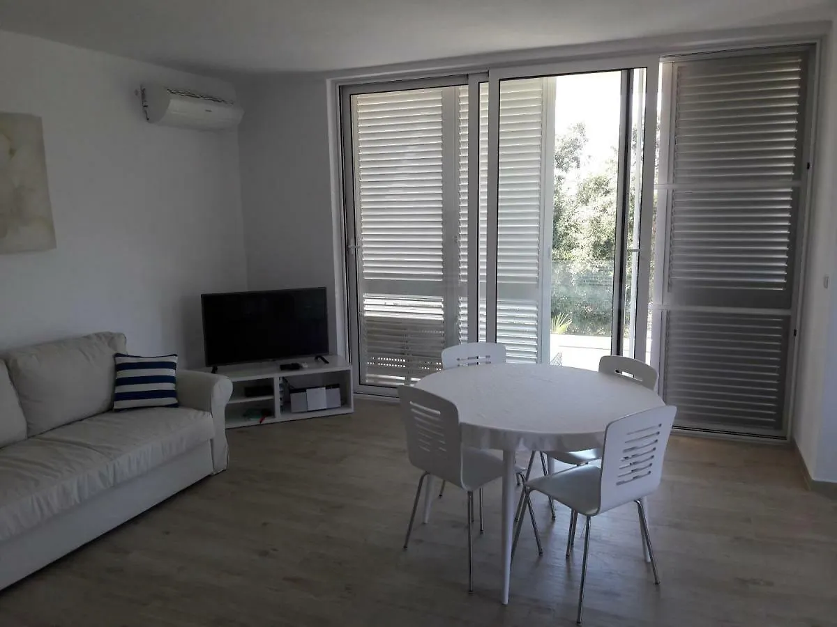 Apartment Marina Silba
